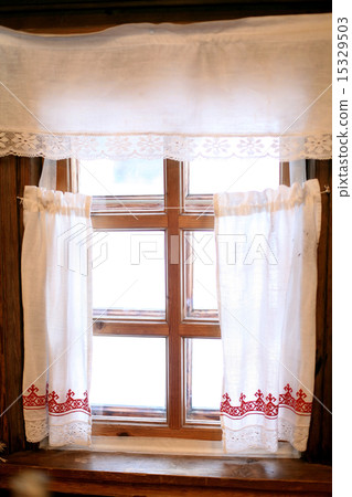 Traditional Russian wooden house inside 15329503