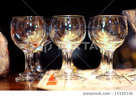 restaurant serving glass goblets restaurant serving glass goblets 15330136