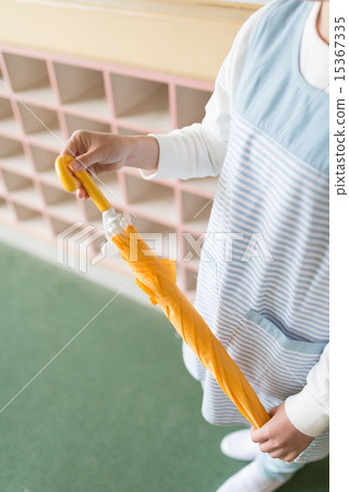 Nursery teacher image 15367335