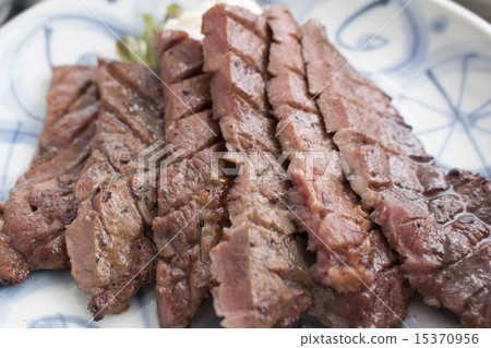 Beef tender charcoal grill 15370956