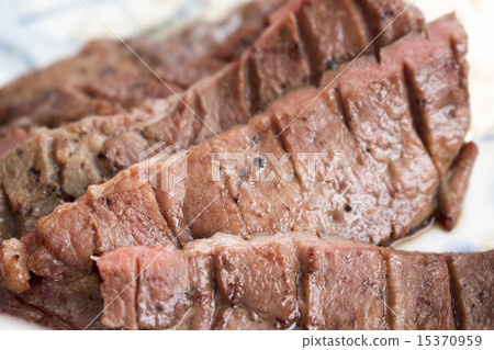 牛肉嫩木炭燒烤 牛肉嫩木炭燒烤 15370959