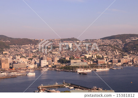 黃昏的長崎市 15381812