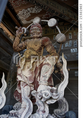 Staten的Image Thunder圖片 15381983