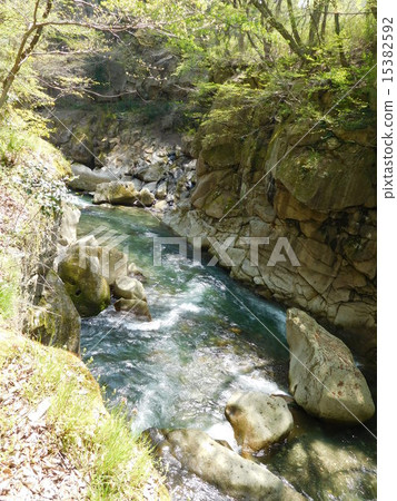 Aki  -  Lei Gorge -3 15382592