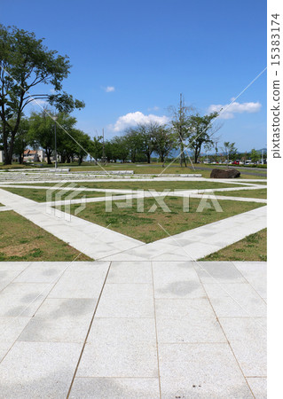 初夏公園/廣場（垂直） 15383174