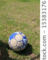 公園足球（垂直） 15383176