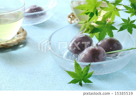 Summer sweets · Kuzuke and cold tea 15385519
