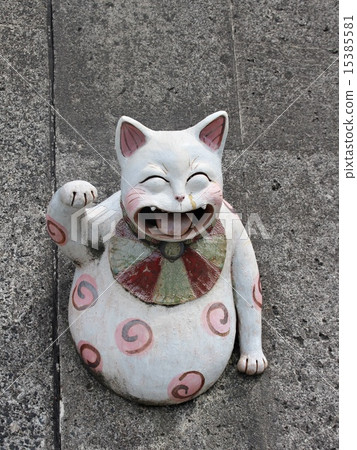 Yakimono walking path · lucky cat 15385581