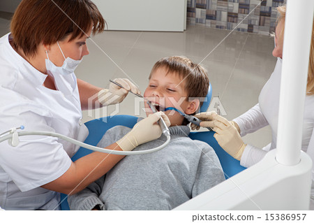 mechanical cleaning of the teeth 15386957