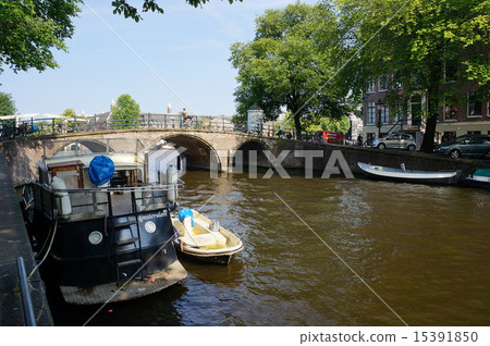 阿姆斯特丹 阿姆斯特丹 15391850