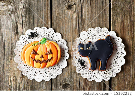 Halloween homemade gingerbread cookies 15392252