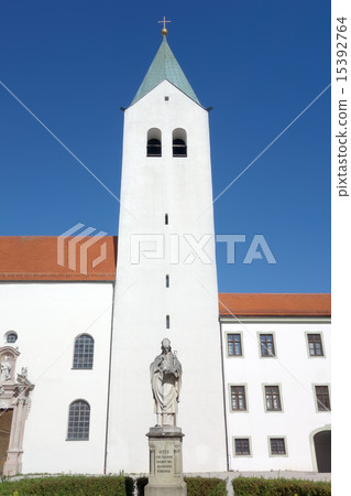 Cathedral of Freising 15392764