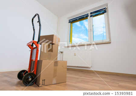 cardboard boxes in an empty apartment. moving to a new apartment 15393981