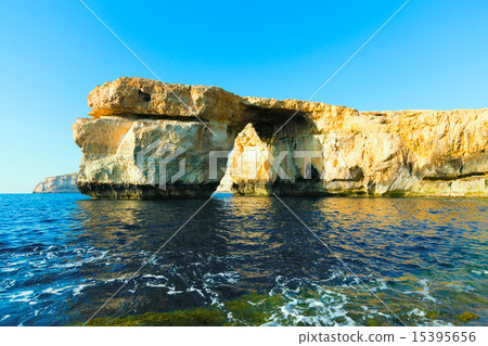 Azure Window, famous stone arch 15395656