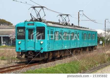 The 105 series train for Wakayama line and Sakurai line 15395692