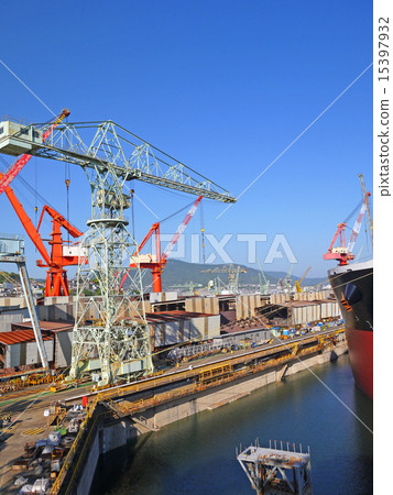 造船業和臂架起重機 15397932