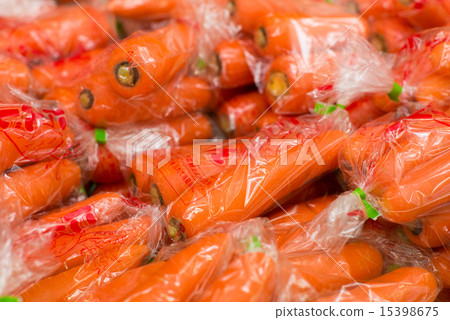 Vegetables carrots stacked at the supermarket Vegetables carrots stacked at the supermarket 15398675