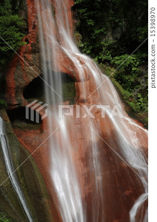 Xiong Falls 15398970