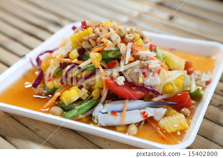 Blue Crab papaya salad 15402800