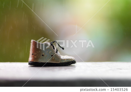 Little Shoes and blur nature background  15403526