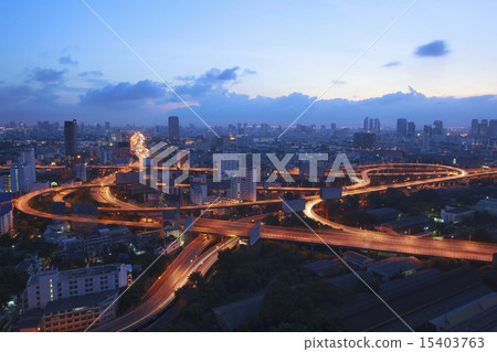 traffic light on expressways in heart of bangkok traffic light on expressways in heart of bangkok 15403763