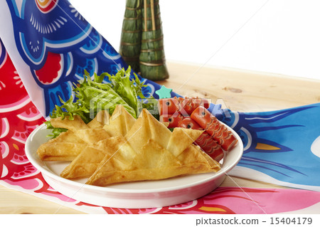 Chicken and headpiece 15404179