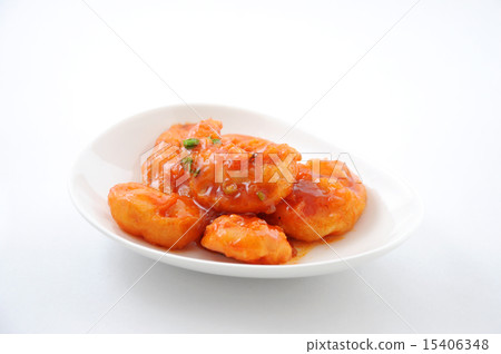 蝦在雞雞中國人中國白色背景的辣味番茄醬 15406348