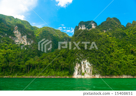 Landscape of lake and mountains 15408651