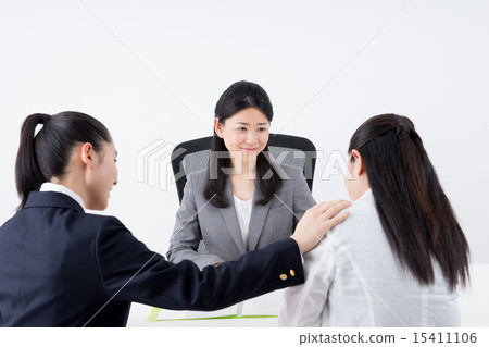 Tripartite meeting Tripartite meeting 15411106
