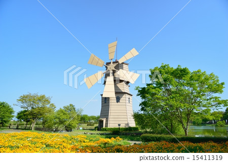 Windmill 15411319