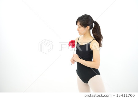 Roses and dancers Roses and dancers 15411700