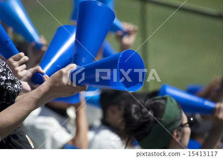 Baseball cheering 15413117