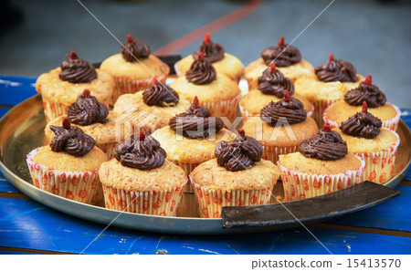 Tasty cupcakes Tasty cupcakes 15413570