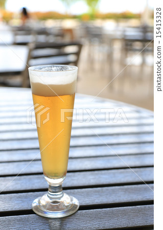 Delicious draft beer 15415328