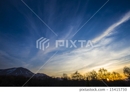 淺間山的黃昏 15415730