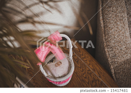 Dekorativnya a basket on a table. Dekorativnya a basket on a table. 15417481