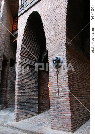 穩定的guell豪宅 15424842