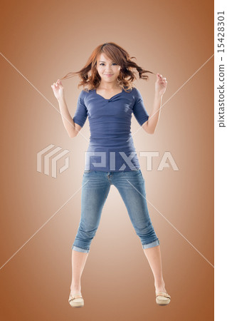 Excited Asian young girl 15428301
