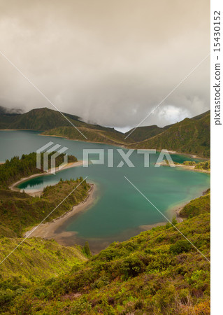 Caldera Lago di Fogo - lake on Azores Islands 15430152