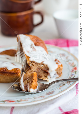 vegetarian apricot pie pudding with orange  15432421