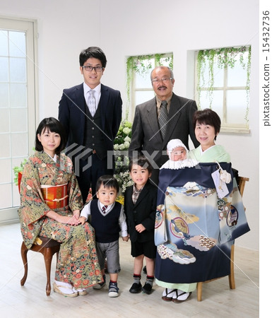 Shrine visit    15432736