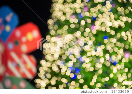 Abstract circular bokeh  of Christmas light 15433629