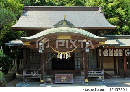 A shrine 15437804