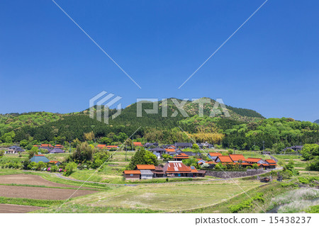 結算瓦屋頂結算 結算瓦屋頂結算 15438237