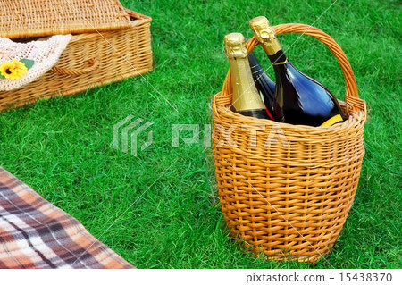 Basket With Champagne, Picnic Hamper And Blanket Basket With Champagne, Picnic Hamper And Blanket 15438370