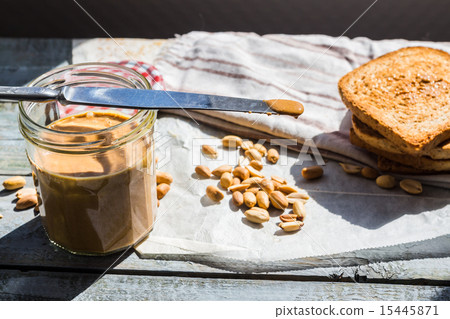 crunchy peanut butter on toast, English breakfast 15445871