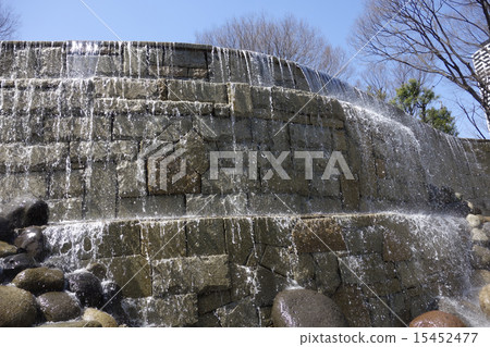 Shinjuku Central Park 15452477