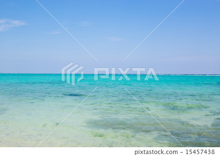 Okinawa's sea · horizontal line and blue sky Okinawa's sea · horizontal line and blue sky 15457438
