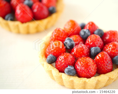 草莓和藍莓餡餅（水平位置） 15464220