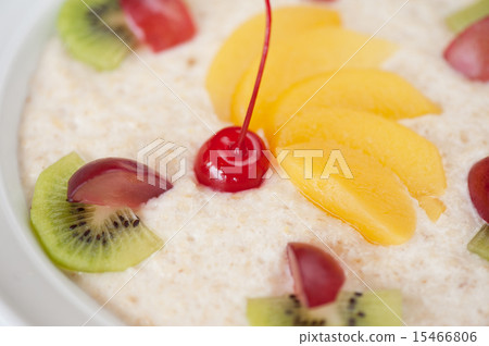 Tasty oatmeal 15466806